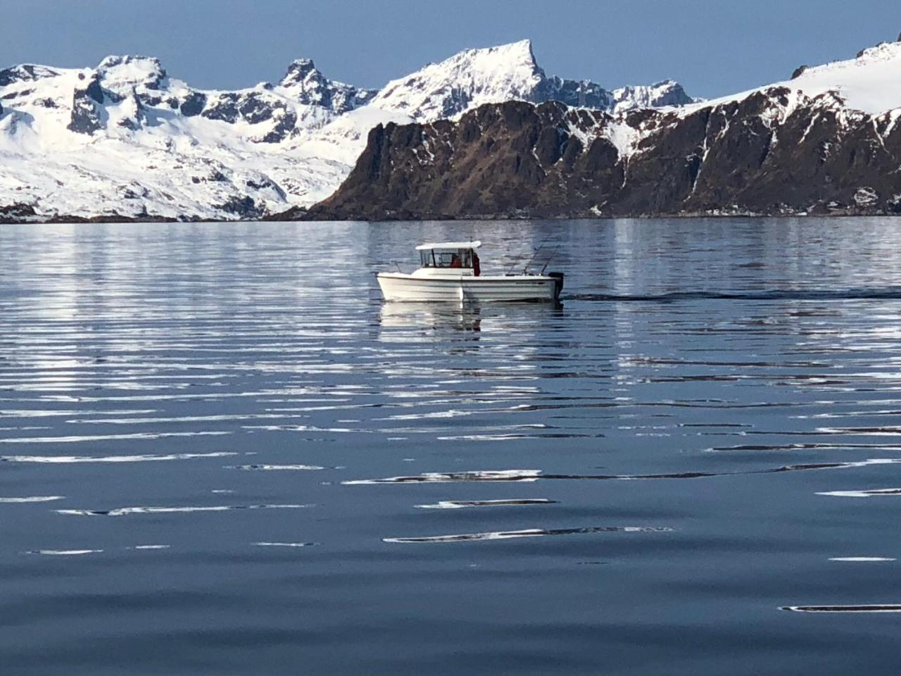 Lofoten Havfiske Лекнес Экстерьер фото