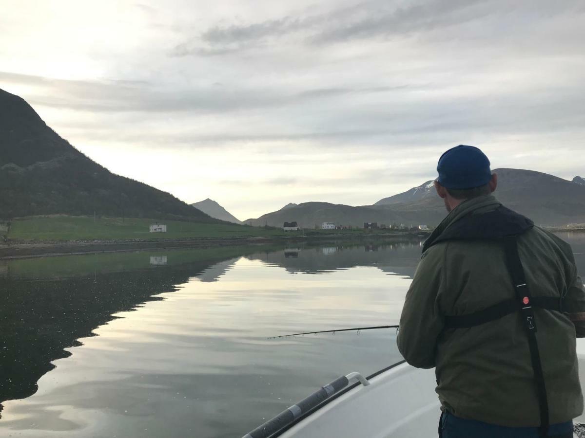 Lofoten Havfiske Лекнес Экстерьер фото